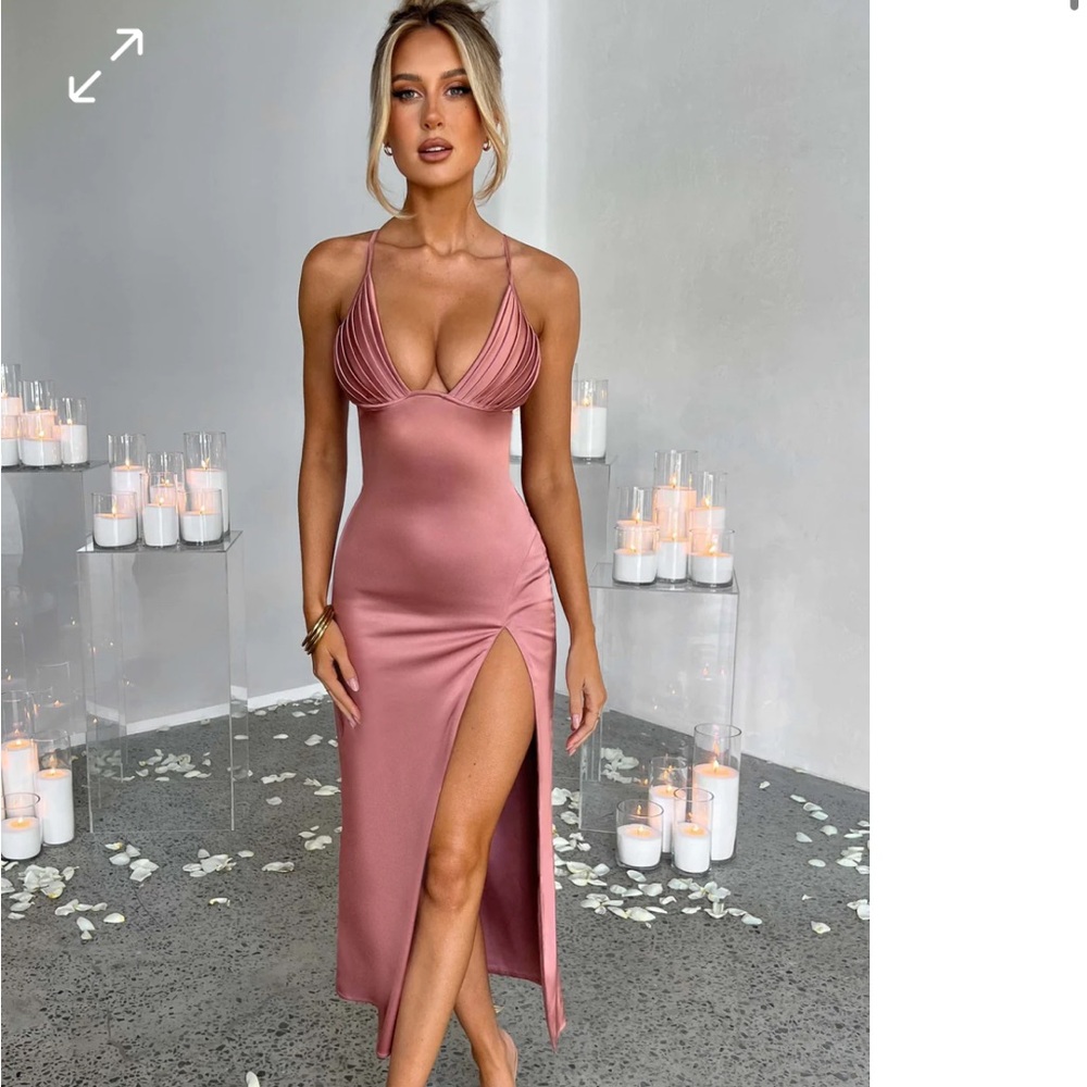 Elegant Mauve Evening Dress